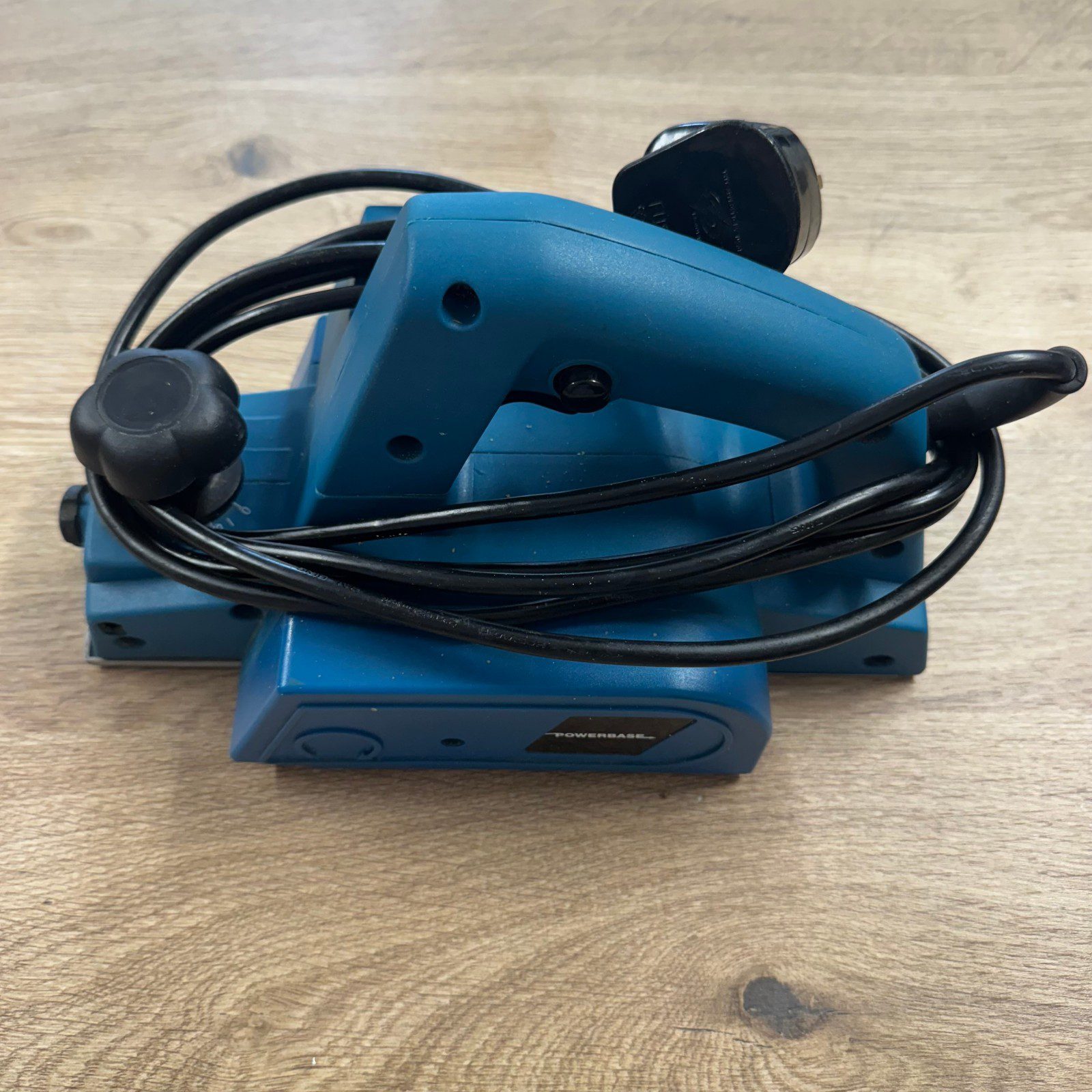 Powerbase Electric Planer 600w  220-240v with fence and bag - USED - Image 4