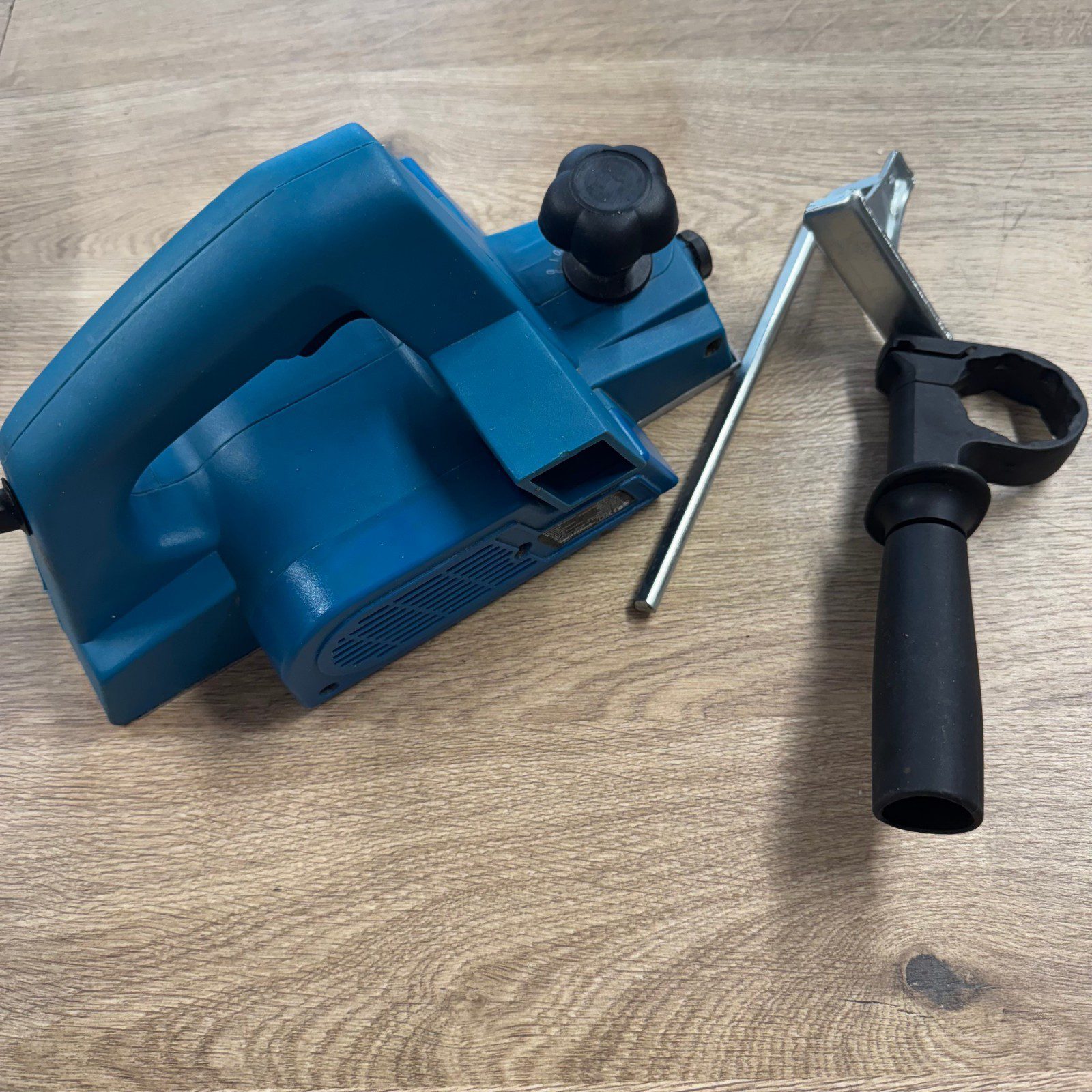 Powerbase Electric Planer 600w  220-240v with fence and bag - USED - Image 11