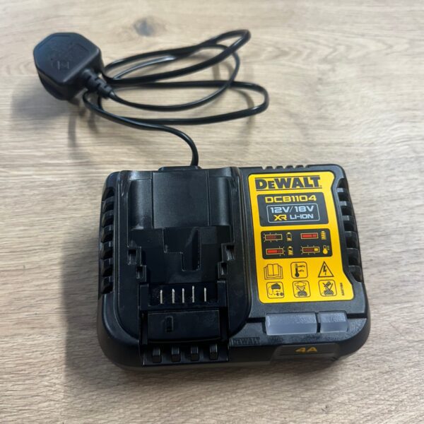 DeWalt DCB1104 12V 18V XR Li-Ion Battery Charger 4A Used