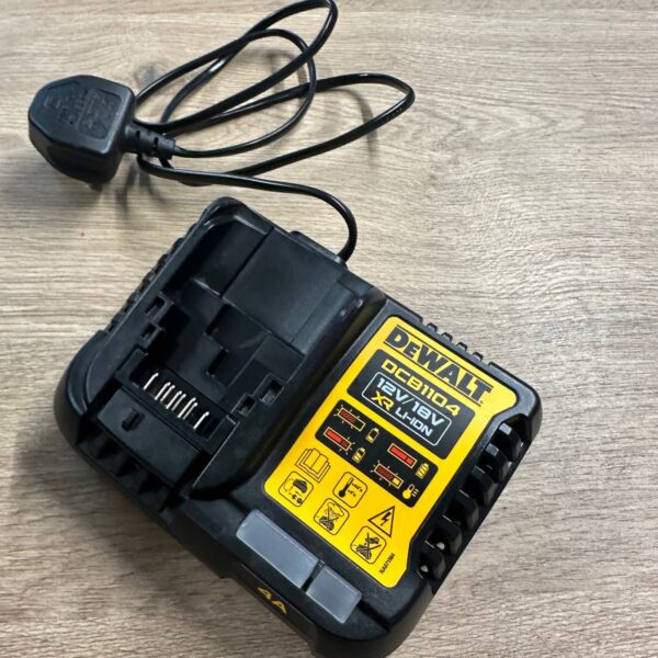 DeWalt DCB1104 12V 18V XR Li-Ion Battery Charger 4A Used