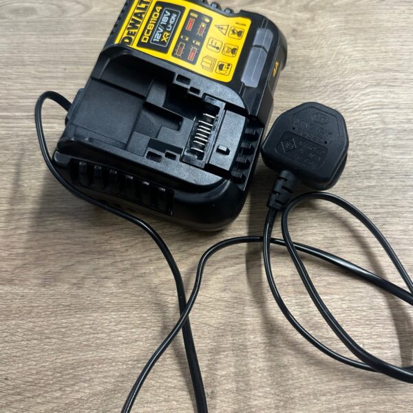 DeWalt DCB1104 12V 18V XR Li-Ion Battery Charger 4A Used