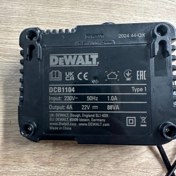 DeWalt DCB1104 12V 18V XR Li-Ion Battery Charger 4A Used