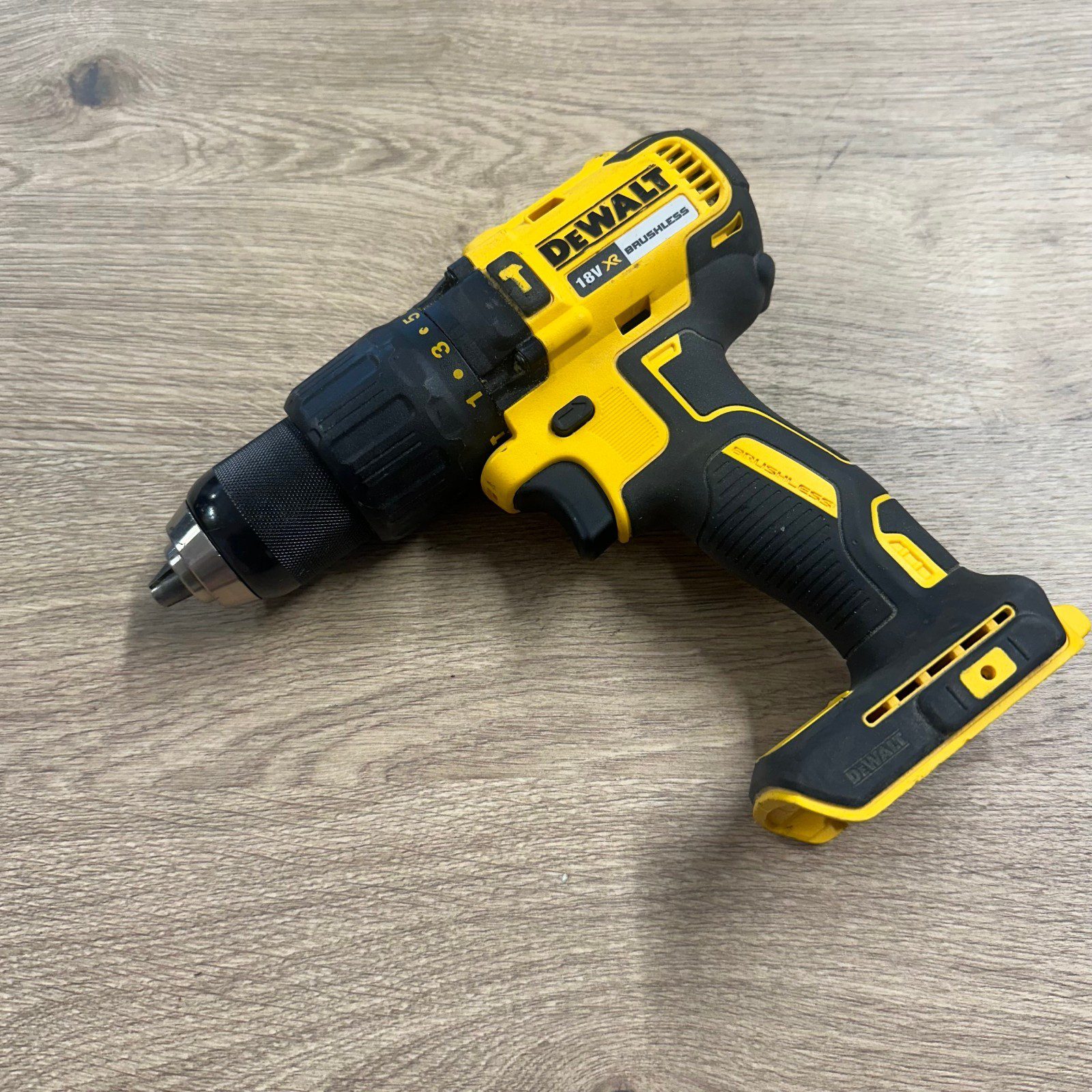 DeWalt DCD778 18V XR Brushless Combi Drill Body Only Used - Image 8