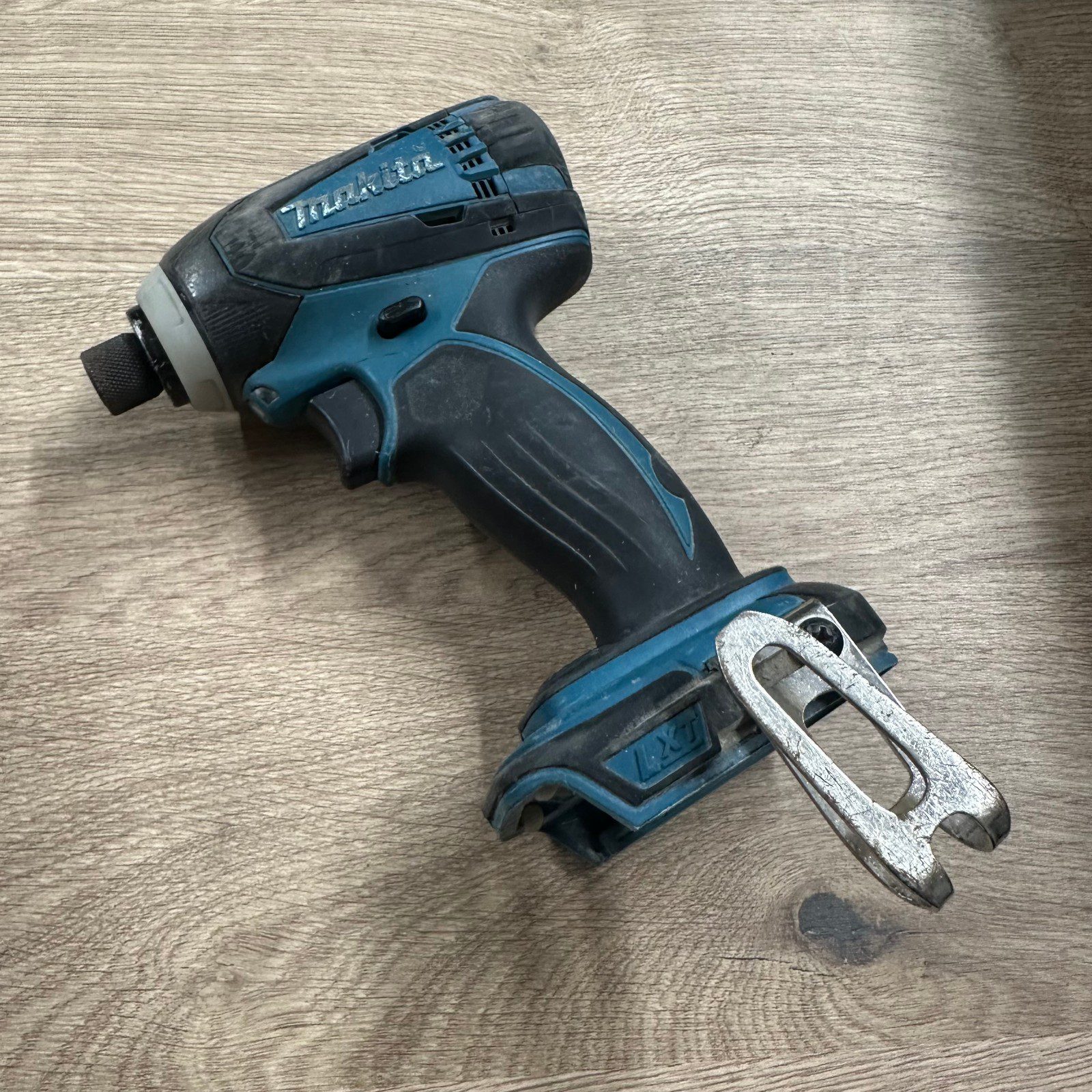 Makita DTD146 18V LXT Impact Driver Body Only Used Cordless Driver Tool - Image 9