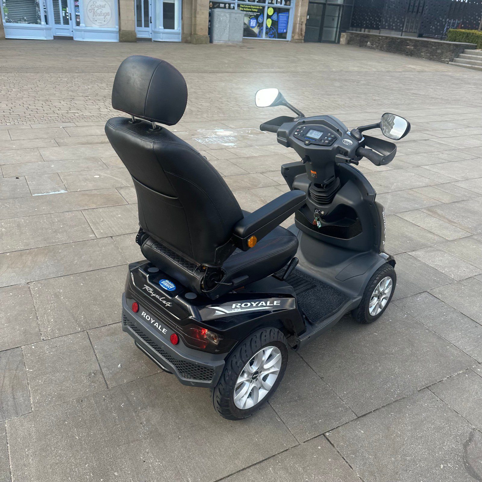 Drive Royale 4 Mobility Scooter Used Road Legal Mobility Scooter With Charger - Image 3
