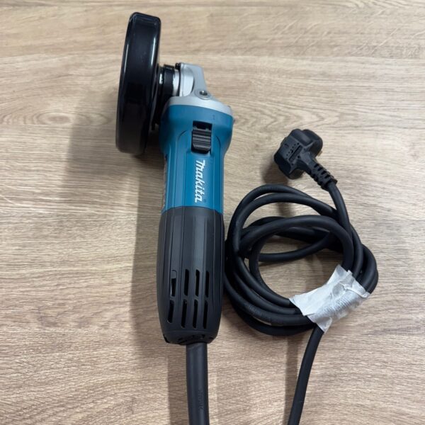 Makita GA4530R 115mm 240V Angle Grinder Used With Handle Guard Disc & Spanner