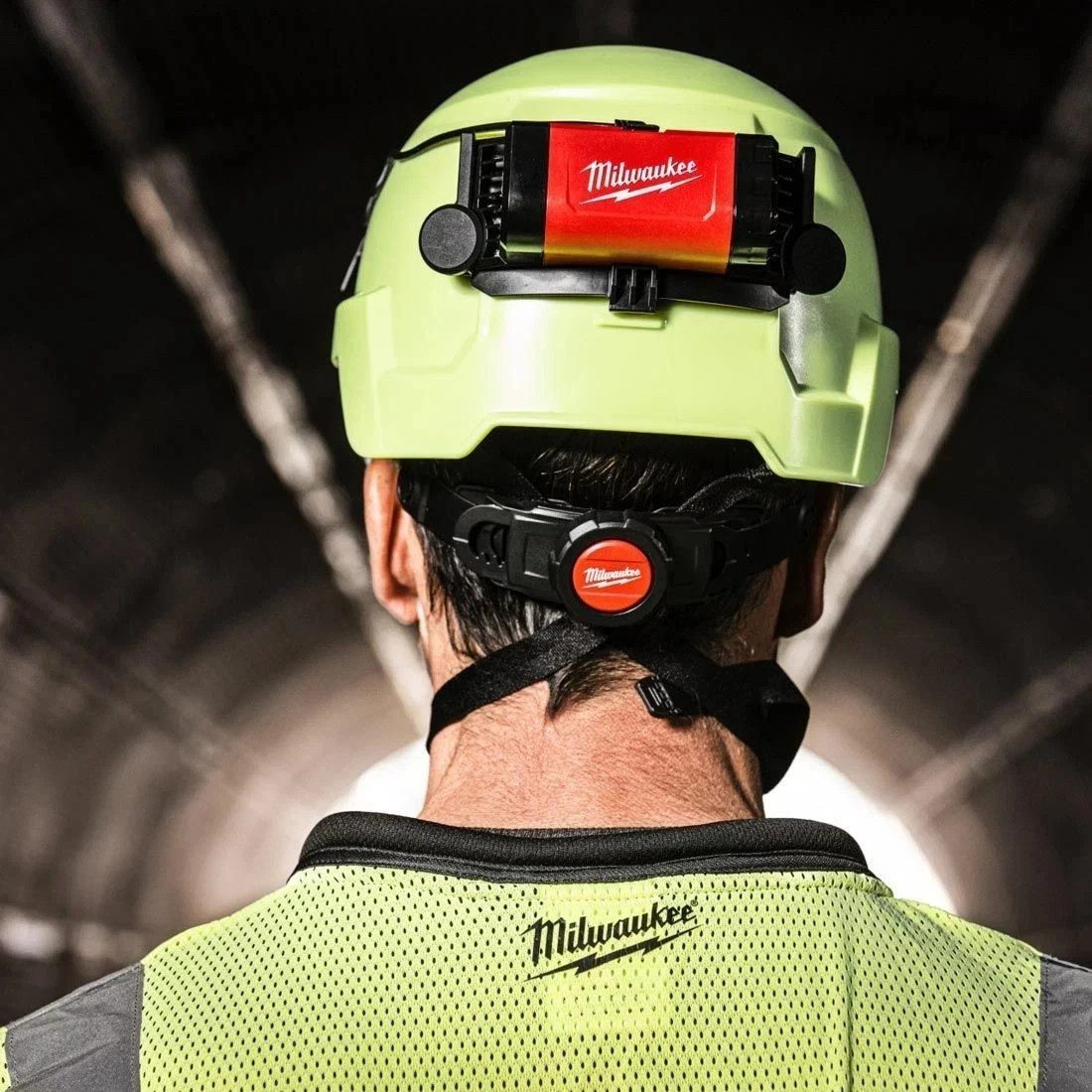 Milwaukee L4BOLTHL-301 REDLITHIUM USB rechargeable Bolt Headlamp 1 x 3.0Ah - Image 6