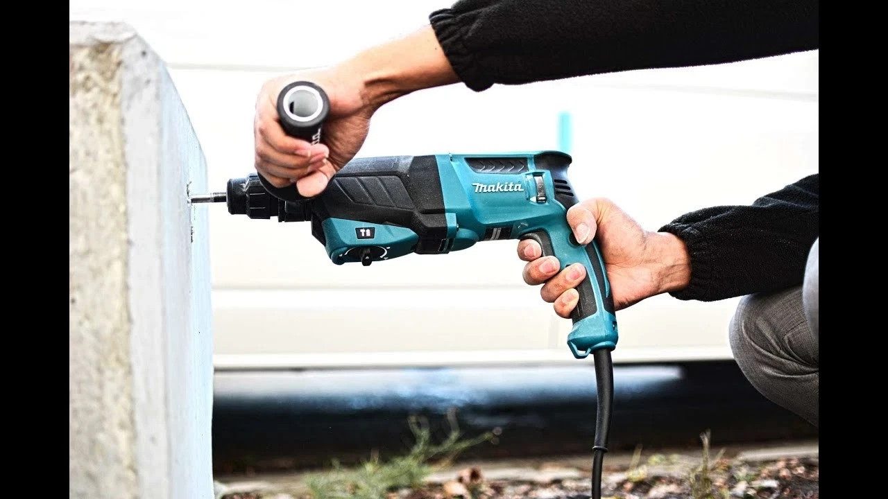 Makita HR2630 SDS Plus Rotary Hammer Drill 110V 26mm 3 Mode 800W - Image 7