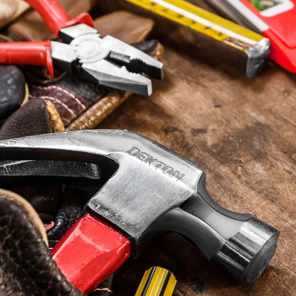 Dekton 16oz Fibreglass Claw Hammer Carbon Steel Heavy Duty Anti Slip Handle New - Image 5