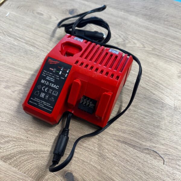 Milwaukee M12-18AC Battery Charger M12 M18 Lithium Ion Charger