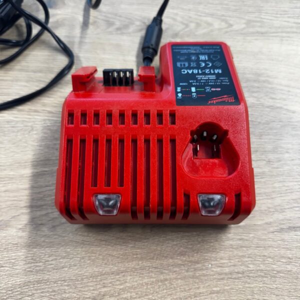 Milwaukee M12-18AC Battery Charger M12 M18 Lithium Ion Charger