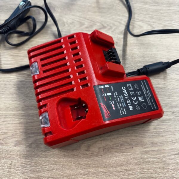Milwaukee M12-18AC Battery Charger M12 M18 Lithium Ion Charger
