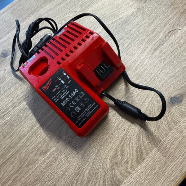 Milwaukee M12-18AC Battery Charger M12 M18 Lithium Ion Charger