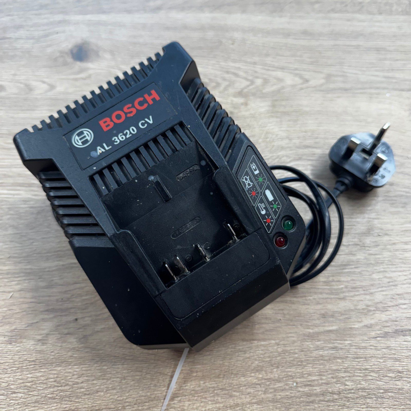 Bosch AL 3620 CV Battery Charger 10.8V 18V 36V Used UK Plug - Image 3