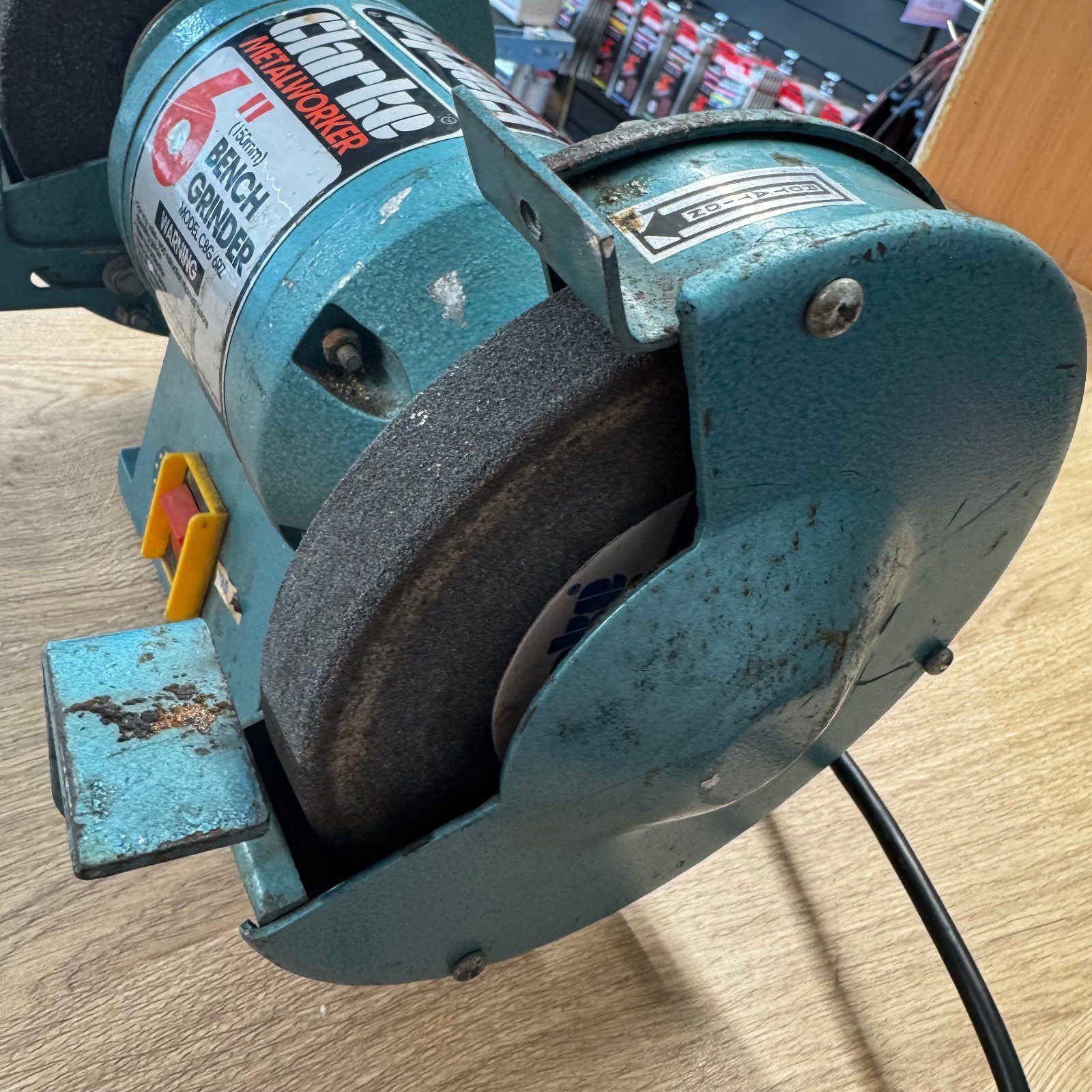 Clarke Metalworker Bench Grinder CBG 6RZ 150mm 240V – Used - Image 10