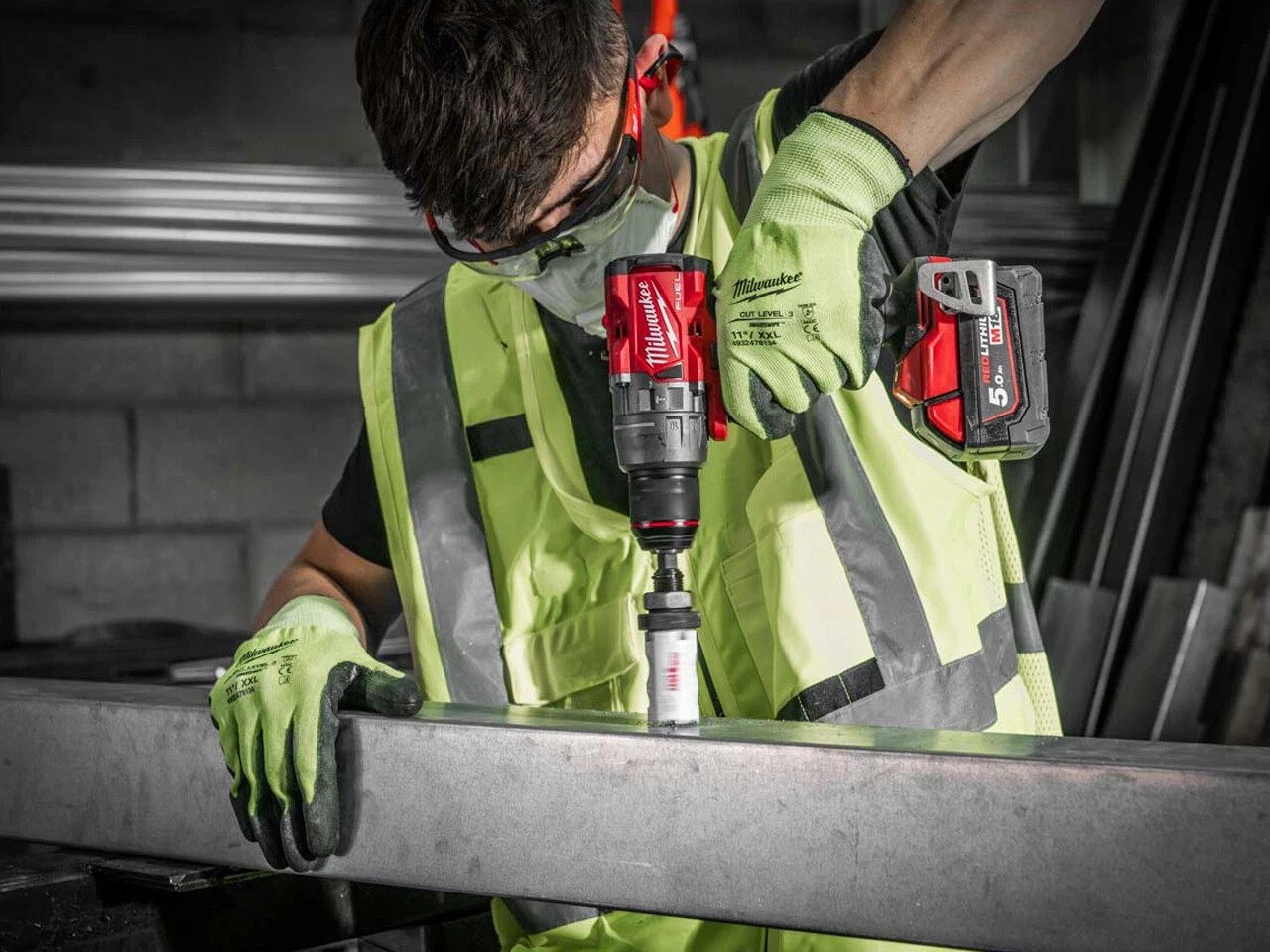 Milwaukee M18 FPD3-502X M18 FUEL Combi Drill Kit 2x 5.0Ah Batteries Charger Box - Image 7