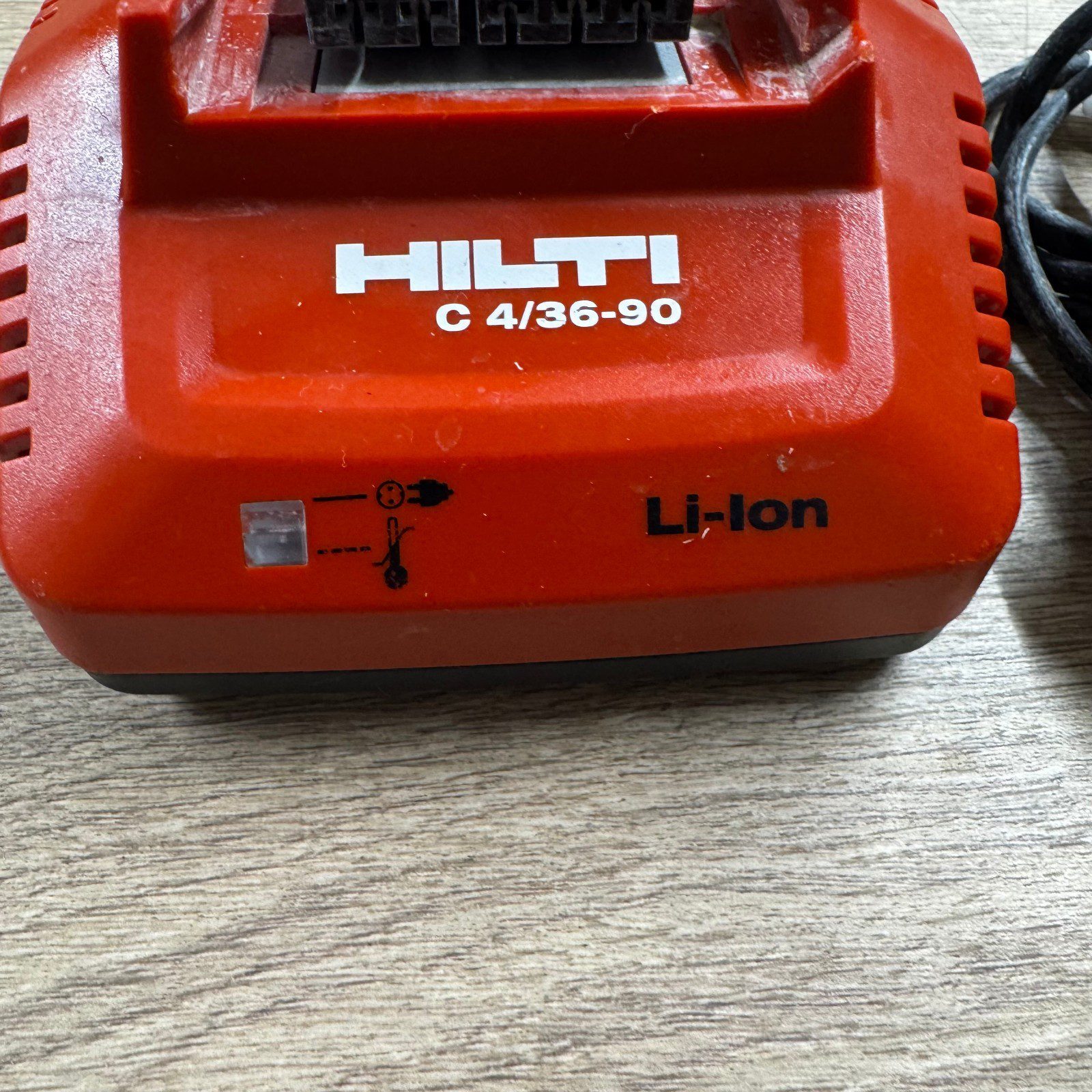 Hilti C 4/36-90 240V Li-Ion Battery Charger 7.2V-36V - Image 3