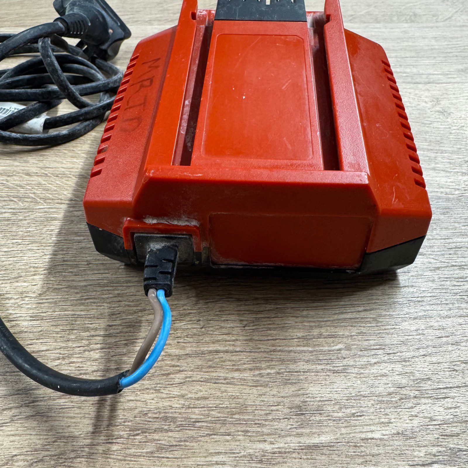 Hilti C 4/36-90 240V Li-Ion Battery Charger 7.2V-36V - Image 13