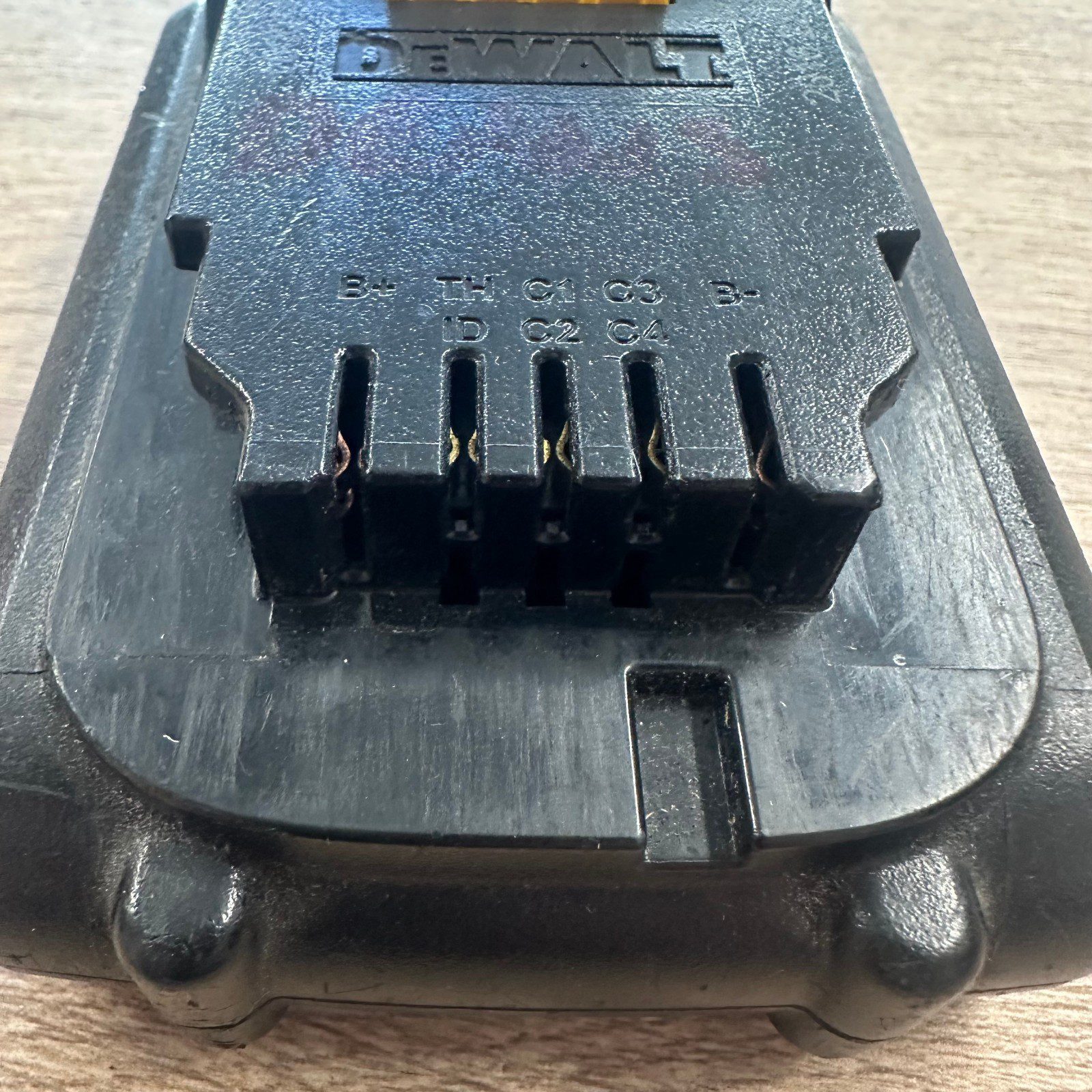 DeWalt DCB181 18V XR Li-Ion 1.5Ah Battery Used Genuine Power Tool Battery Pack - Image 9
