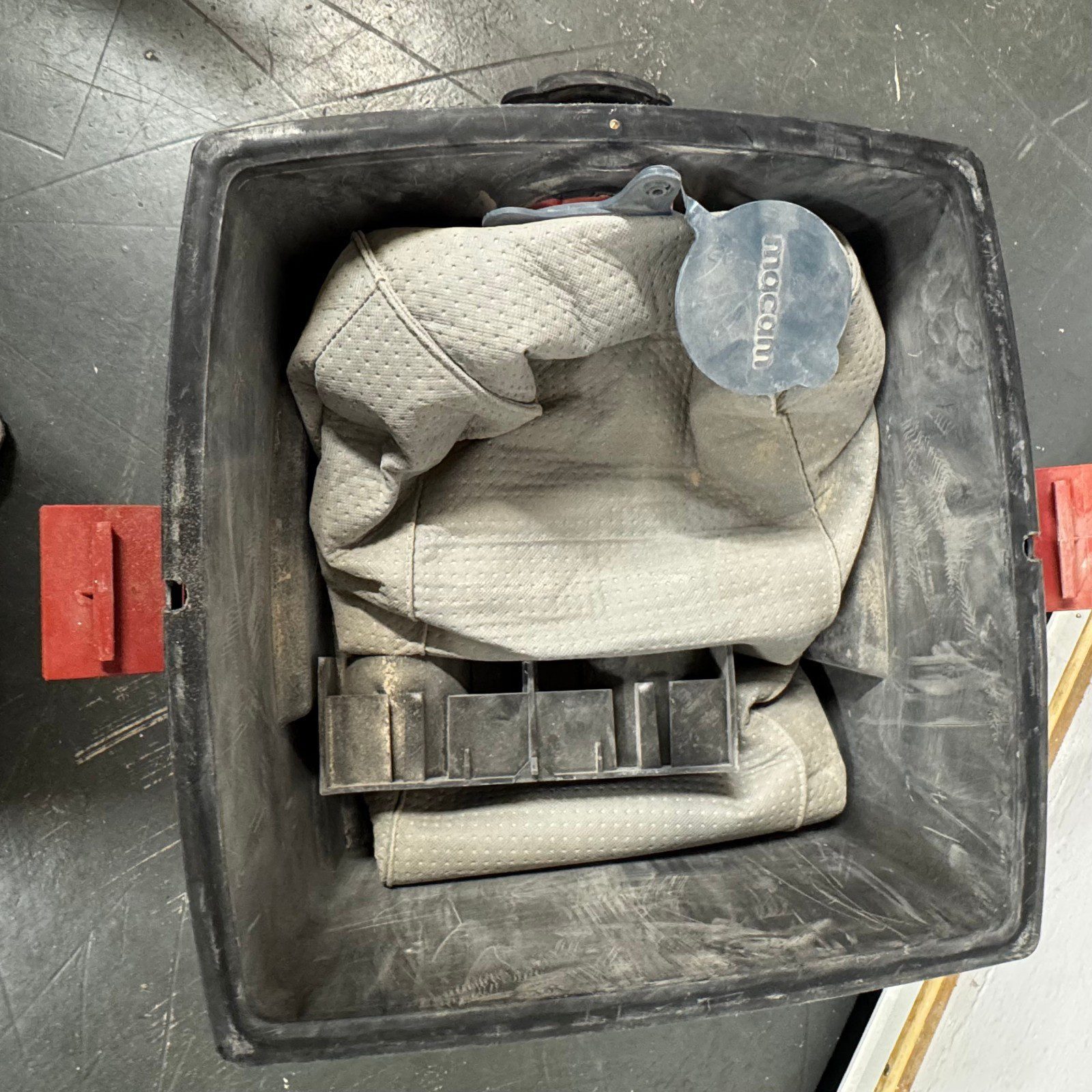 Metabo ASR 36-18 BL 25 M SC Brushless Cordless Dust Extractor Vacuum Used - Image 4