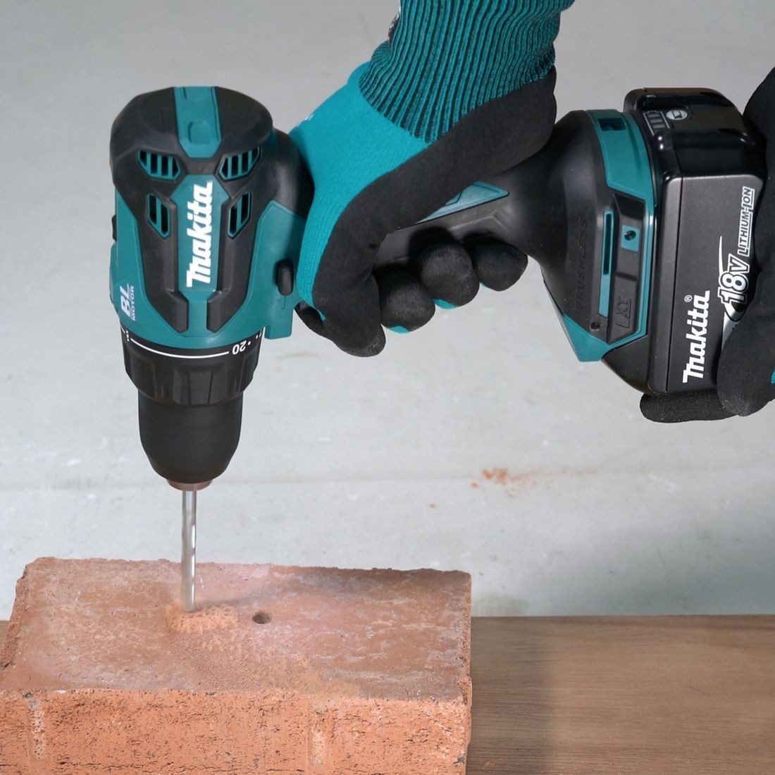 Makita DLX2537ST 18V LXT Brushless Twin Kit DHP489 DTD153 2x 5Ah Makpac - Image 16
