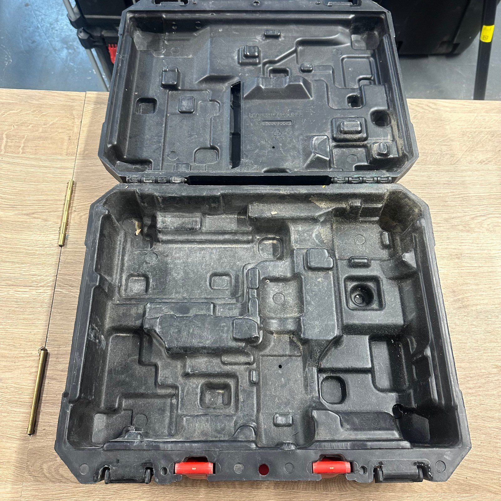 Milwaukee Carry Case for M18 BPP2Q-402C Used Hard Tool Storage Box - Image 2