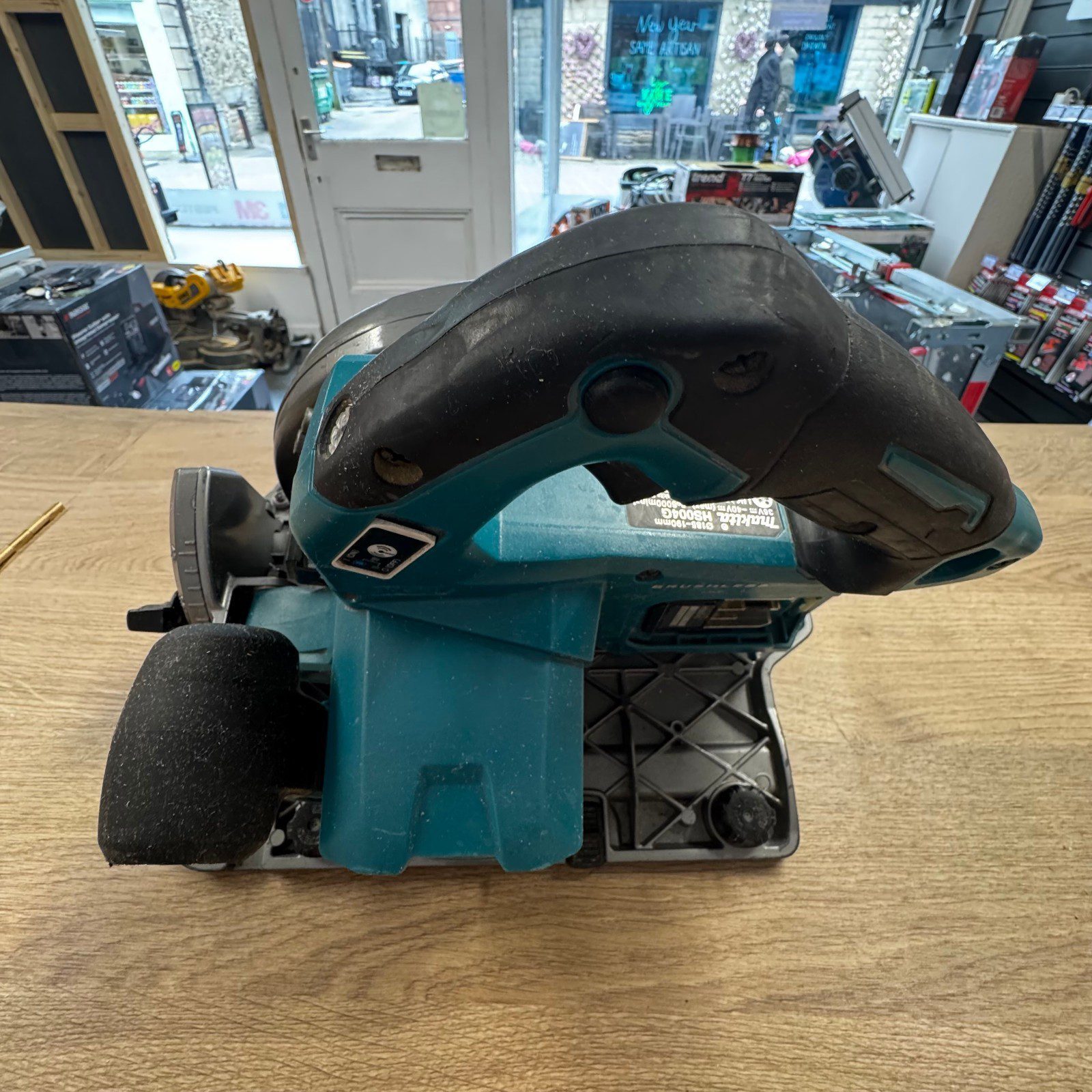 Makita HS004G XGT 40V Max Circular Saw Brushless Bare Unit Used - Image 3