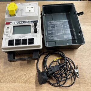 Megger PAT32 Portable Appliance Tester 230V PAT Tester With Lead Case Used