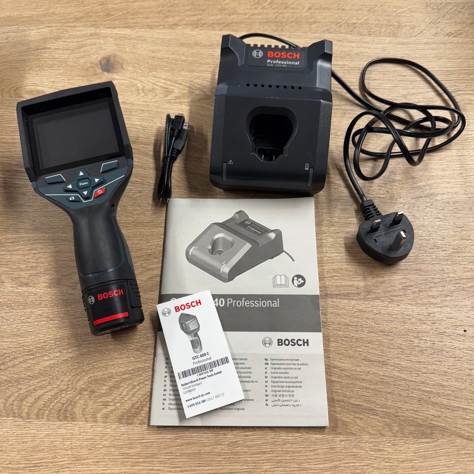 Bosch GTC 400 C Professional Thermal Camera 12V Imager Charger Case Used - Image 16