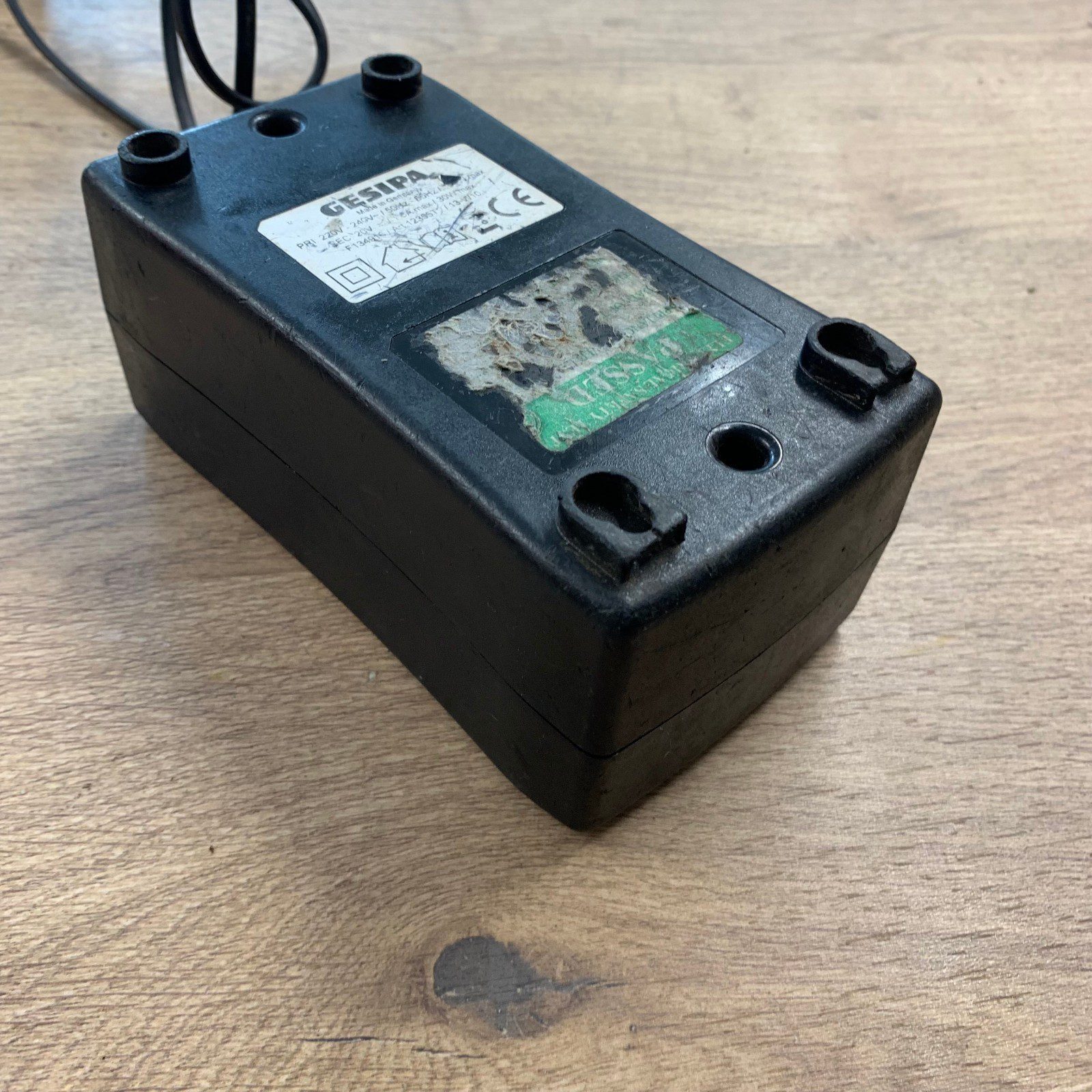 Gesipa 14.4V Li-Ion Battery Charger 230V Rivet Tool Charger Used - Image 8