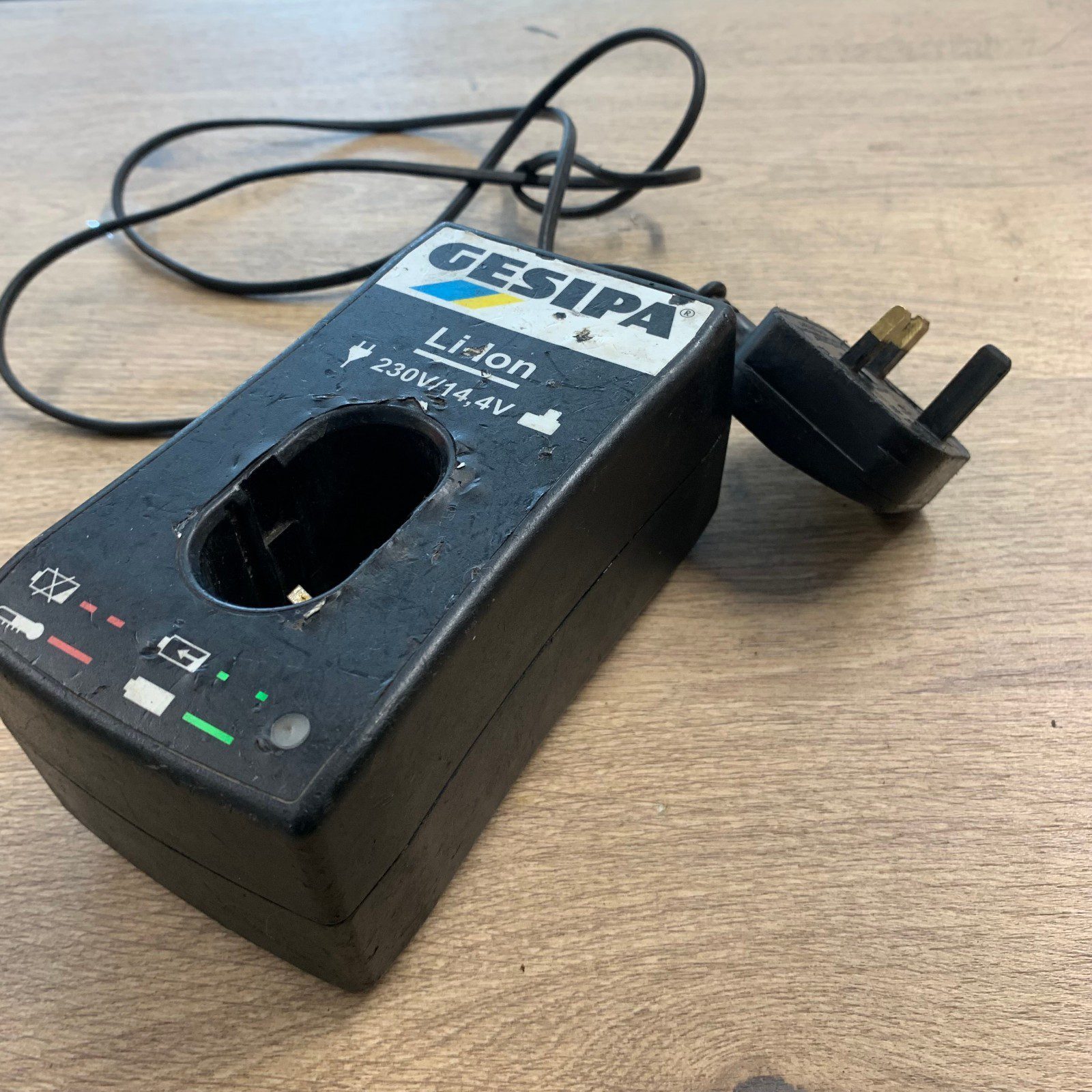Gesipa 14.4V Li-Ion Battery Charger 230V Rivet Tool Charger Used - Image 11