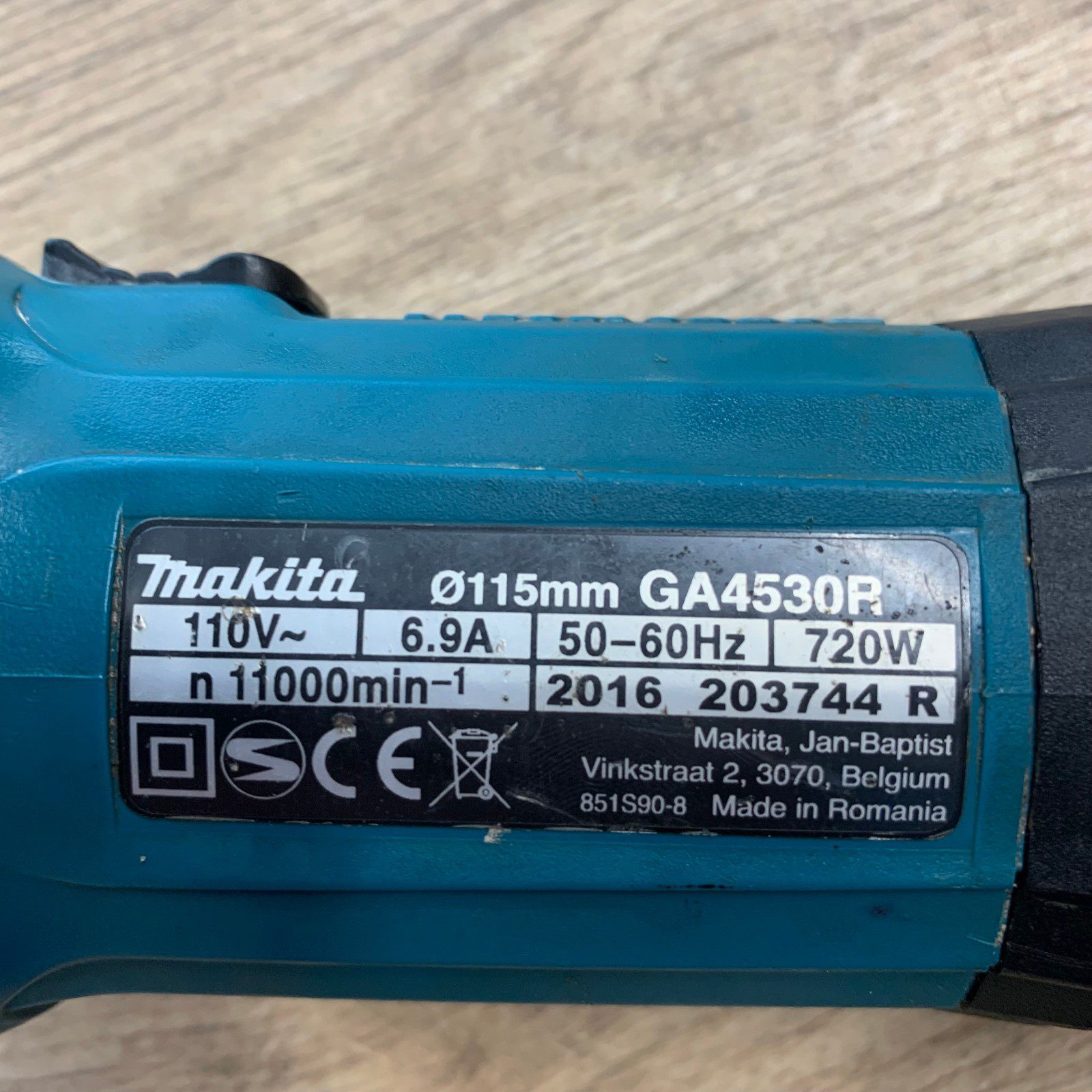 Makita GA4530R 115mm Angle Grinder 110V 720W Corded Grinder Used - Image 8