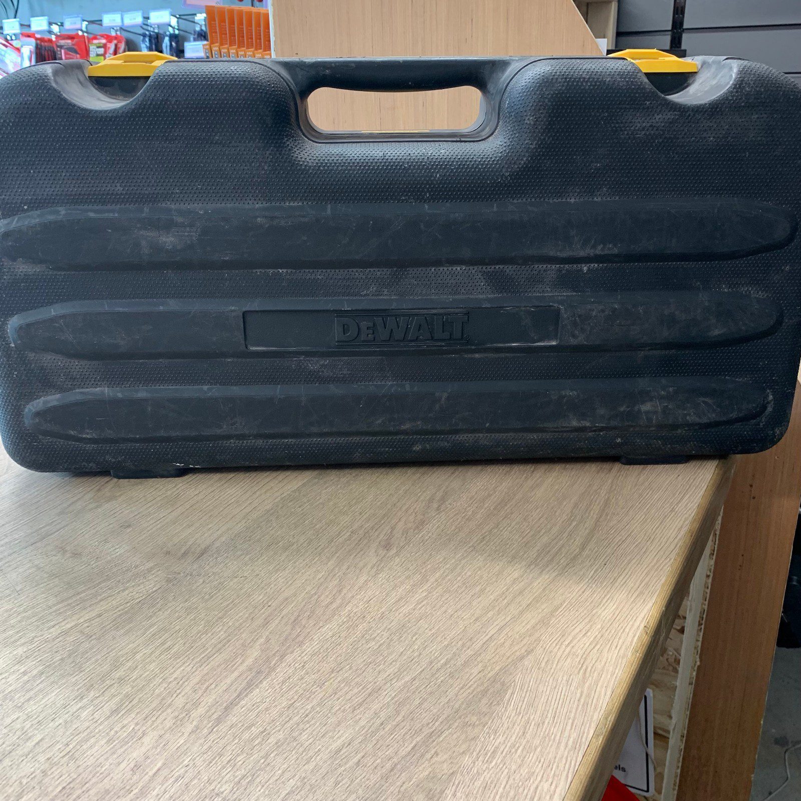 DeWalt DWE492-LX 110V 230mm Angle Grinder 2200W Case Blades Used - Image 4