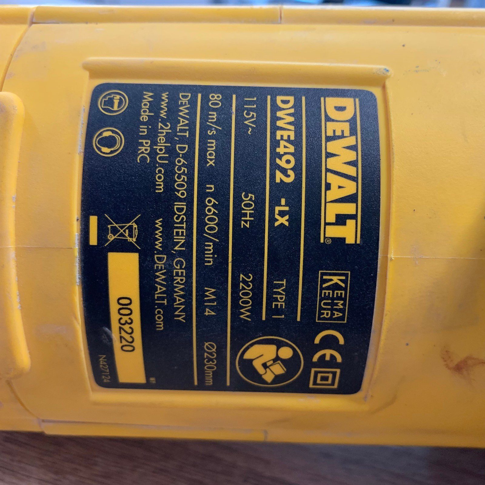DeWalt DWE492-LX 110V 230mm Angle Grinder 2200W Case Blades Used - Image 8