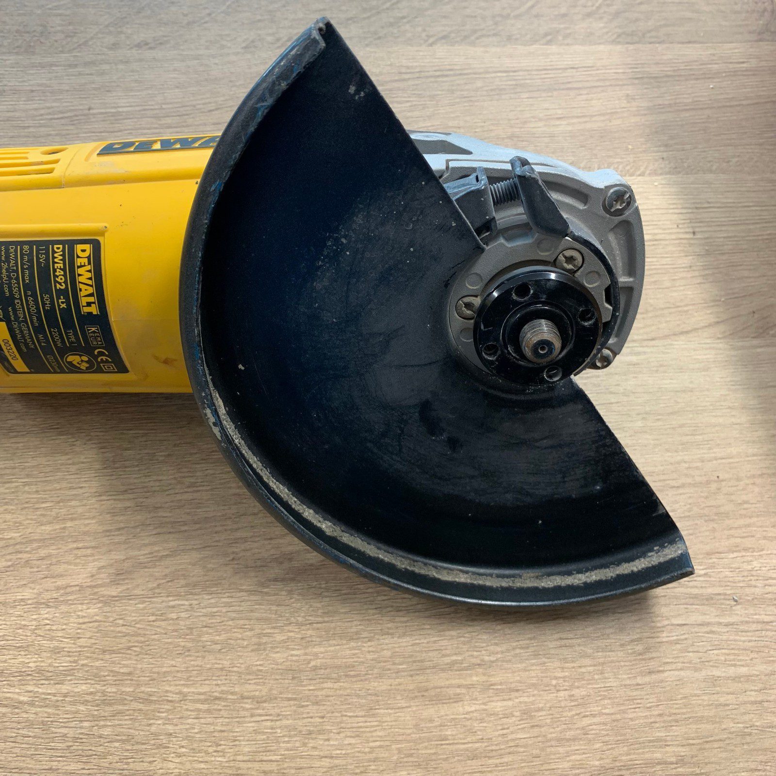 DeWalt DWE492-LX 110V 230mm Angle Grinder 2200W Case Blades Used - Image 9