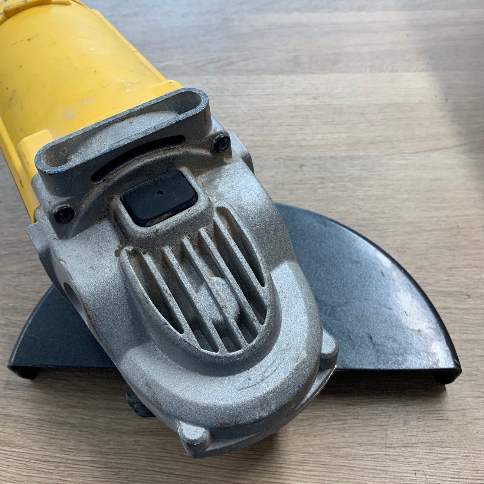 DeWalt DWE492-LX 110V 230mm Angle Grinder 2200W Case Blades Used - Image 10