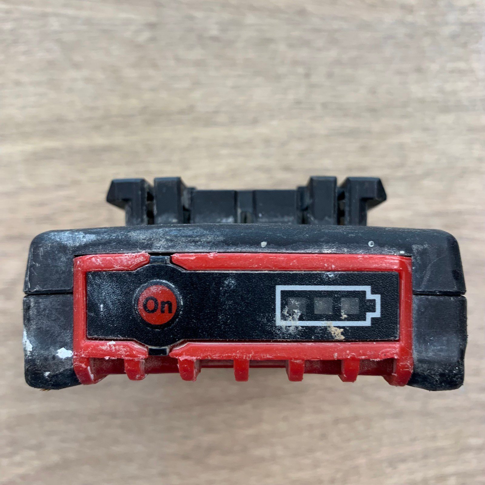 Bosch Professional 18v GBA 2.0Ah Li-Ion Battery AmpShare Bosch Professional - Image 3