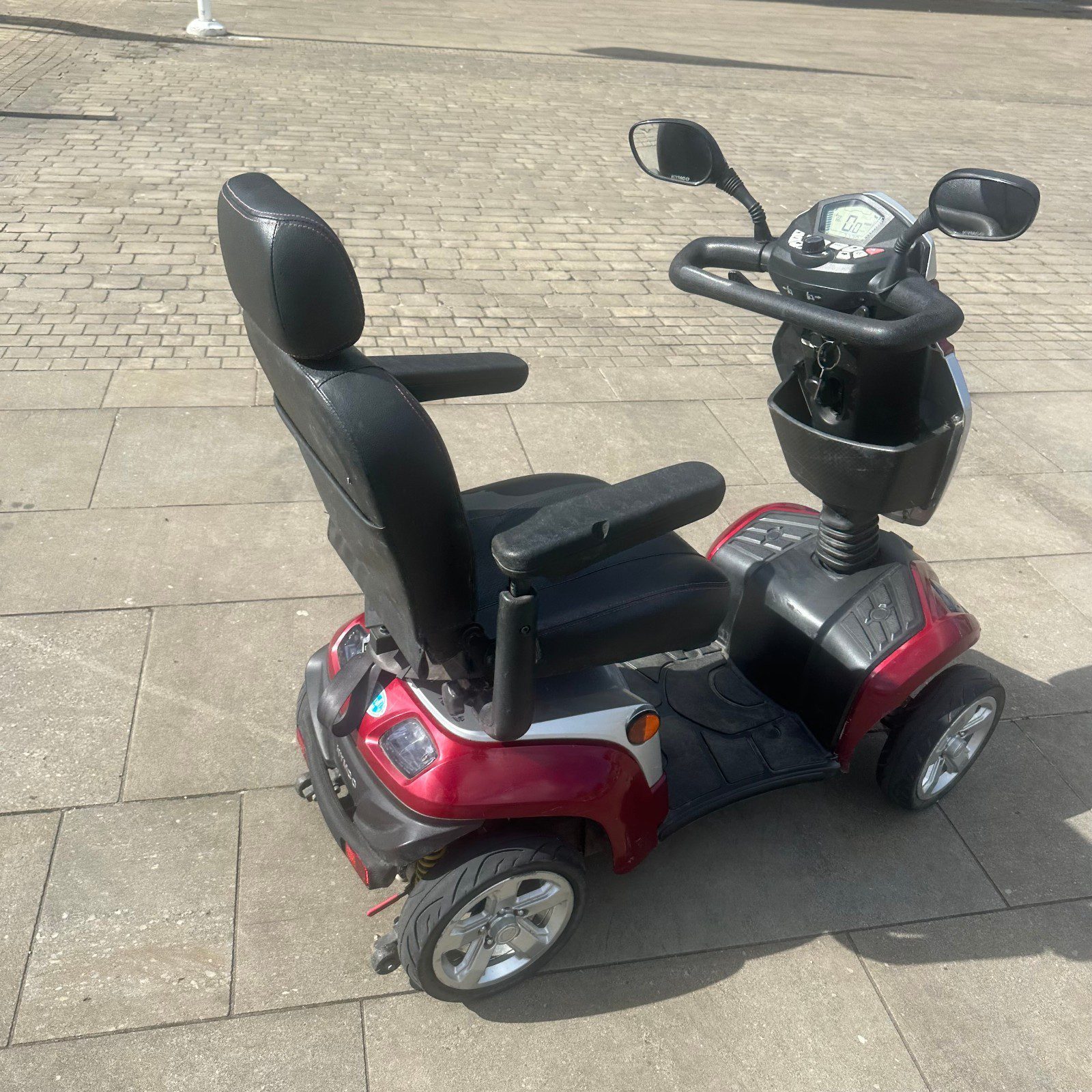 Kymco Agility 8mph Mobility Scooter Red Silver 4 Wheel New Batteries - Image 6