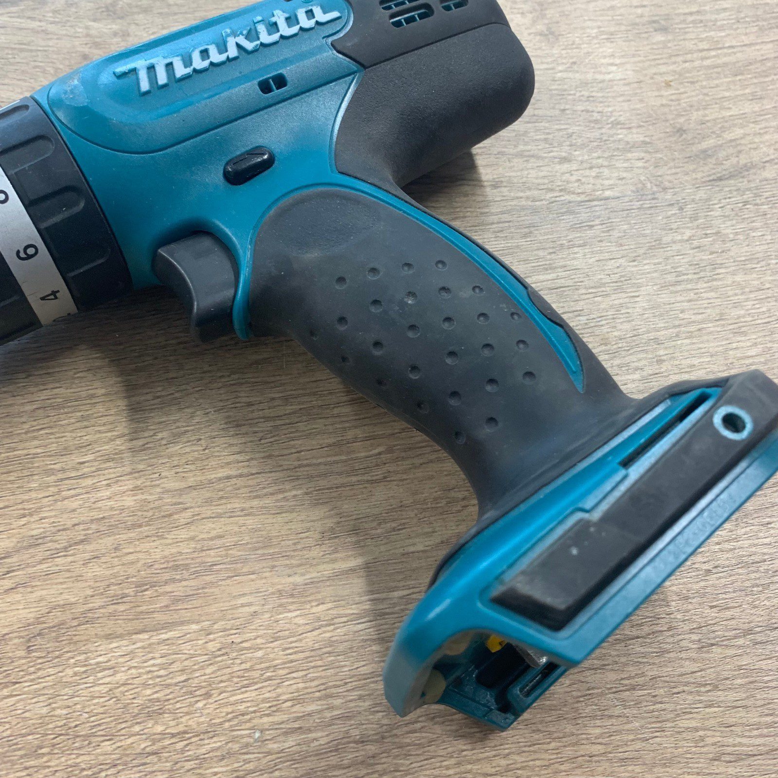 Makita DHP453 18V LXT Cordless Combi Drill Driver Body Only Used - Image 5