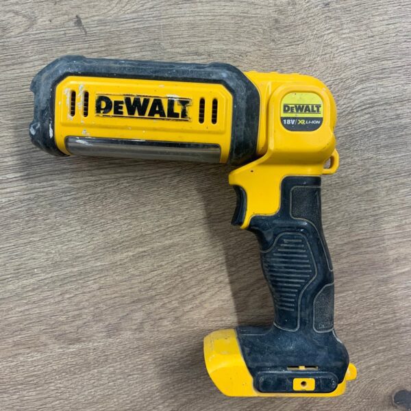 DeWalt DCL050 18V XR Cordless LED Inspection Light Work Torch Body Only Used