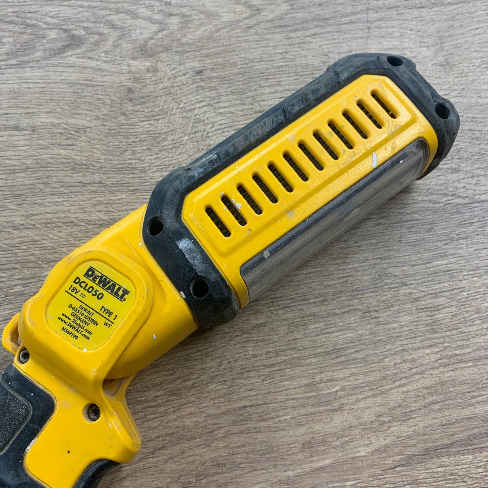 DeWalt DCL050 18V XR Cordless LED Inspection Light Work Torch Body Only Used - Image 8