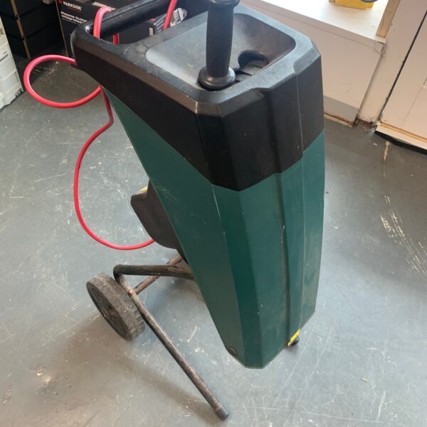 B&Q Impact Shredder TRY2500SA 230-240V 2500W Electric Garden Used