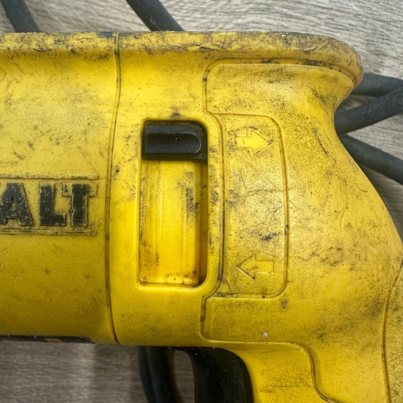 DeWalt D25033 230V SDS Plus Rotary Hammer Drill Corded Electric Tool - Image 5