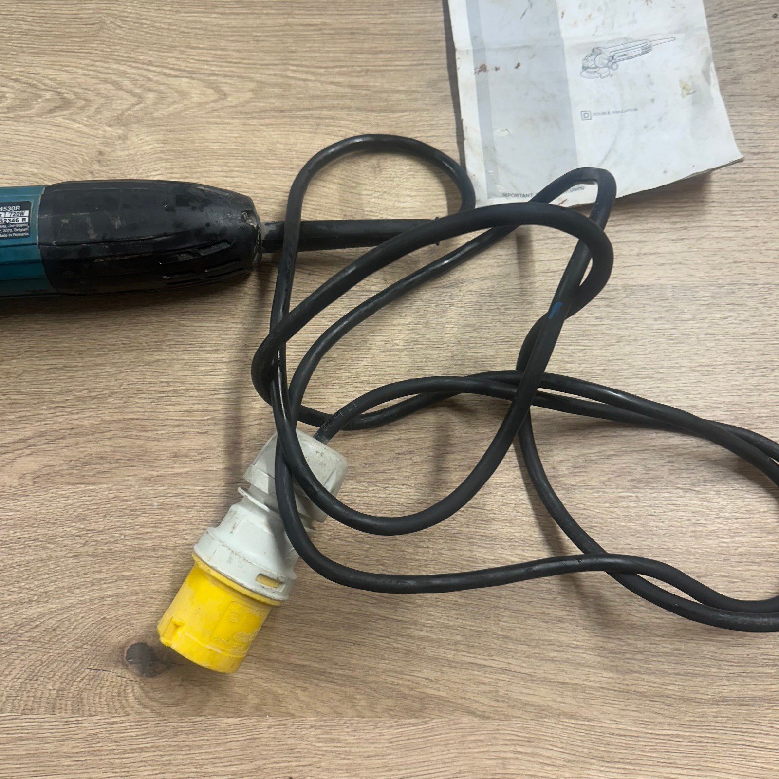 Makita GA4530R 110V 115mm Angle Grinder With Case Used Working Order - Image 11