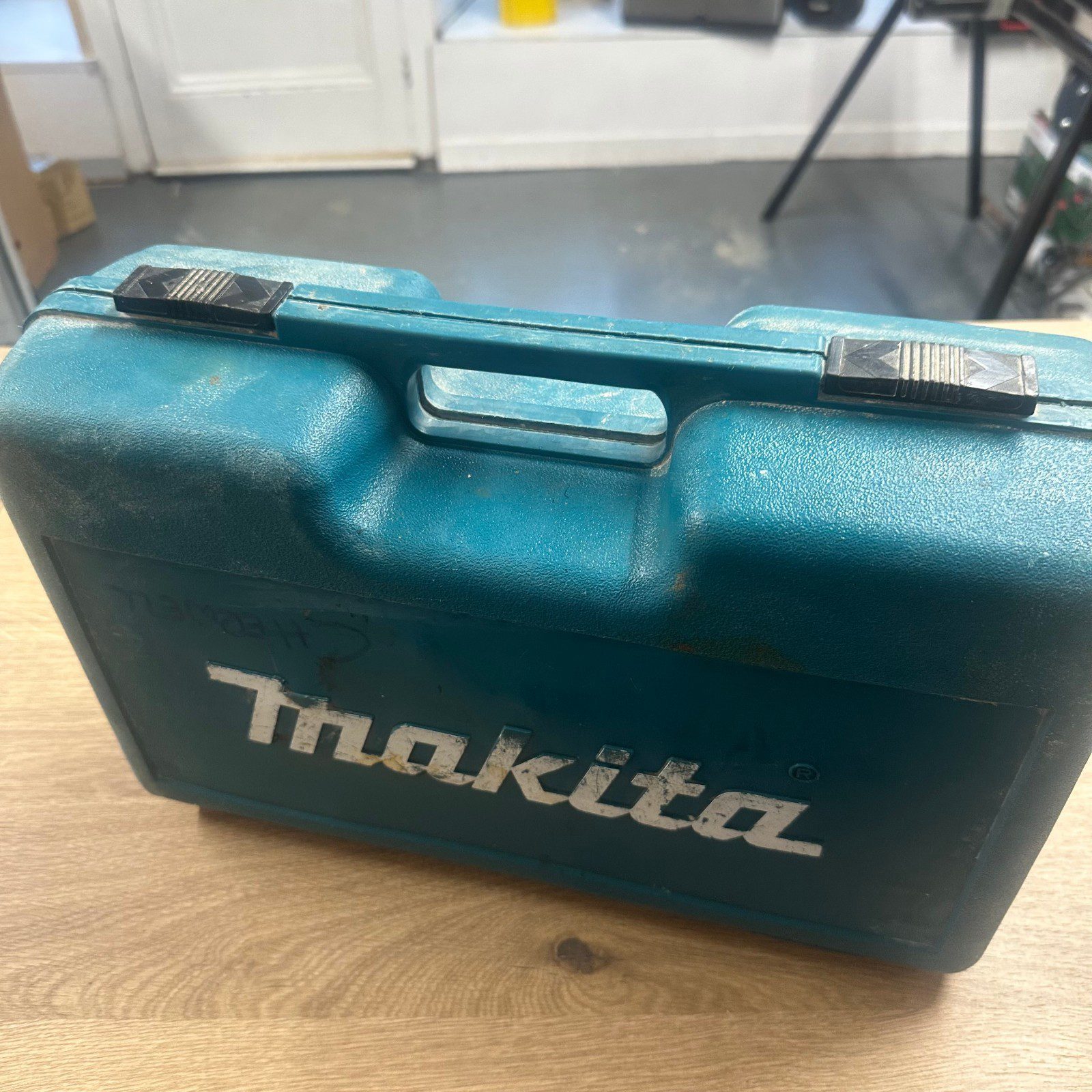 Makita GA4530R 110V 115mm Angle Grinder With Case Used Working Order - Image 16