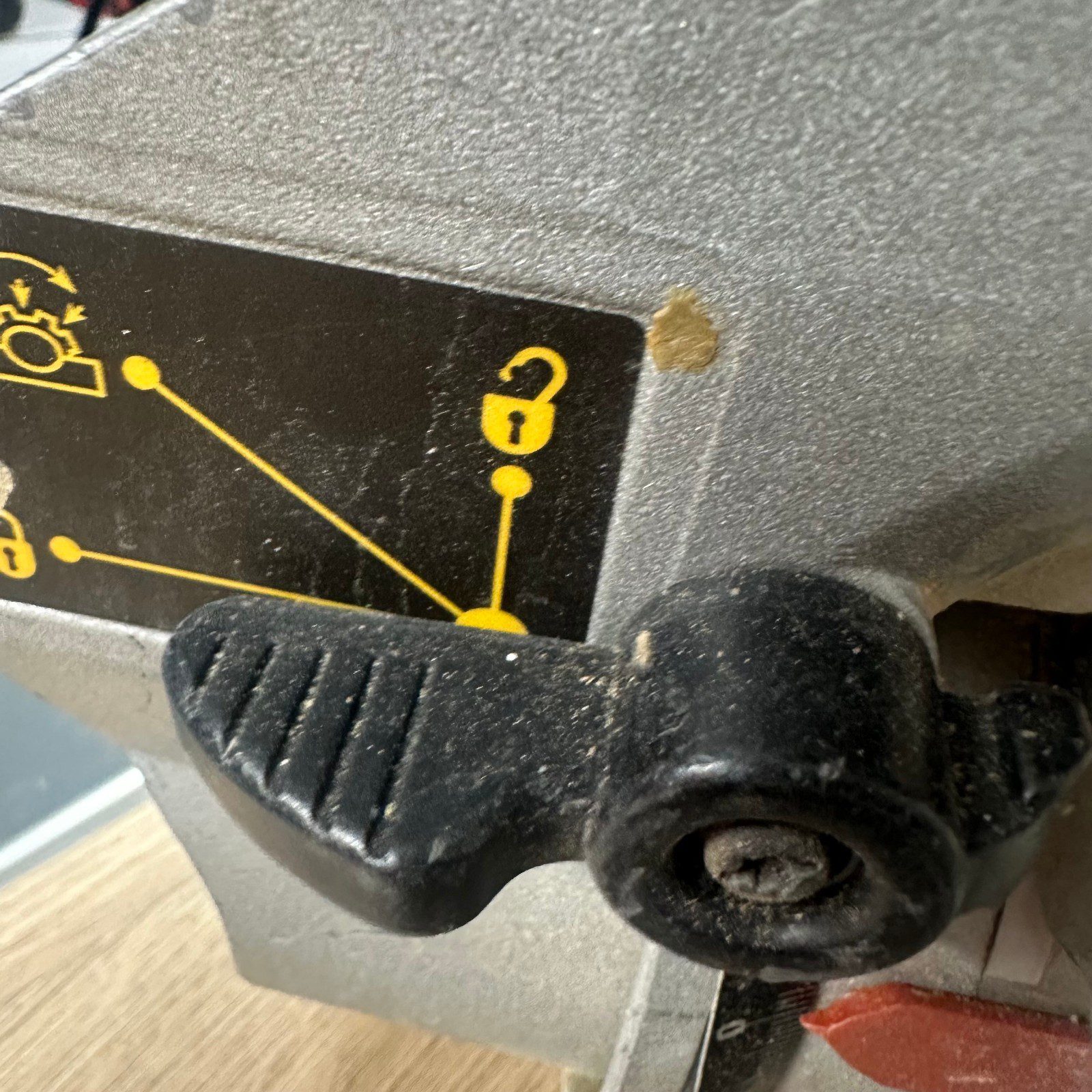 DeWalt DW718 LX Mitre Saw 305mm 110V Slide Compound Saw Used - Image 8