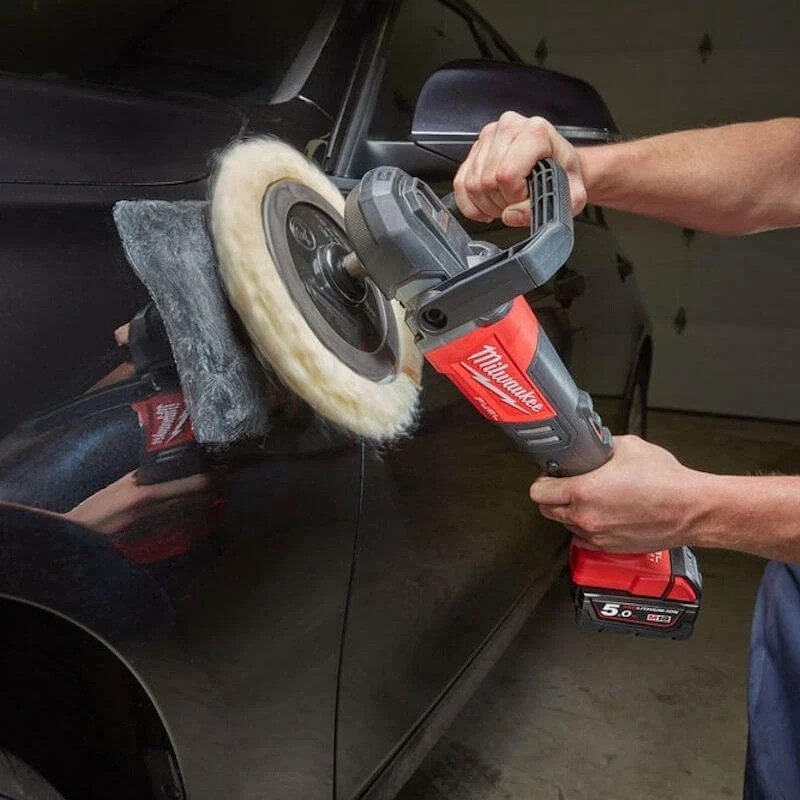 Milwaukee M18 FAP180-502X 18V Fuel Cordless Polisher Kit 2 x 5.0Ah New - Image 3