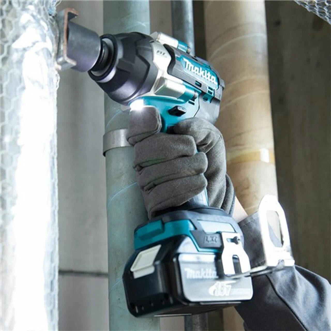 Makita DTW1001Z 18V LXT Brushless Cordless Impact Wrench Body Only New Boxed - Image 3