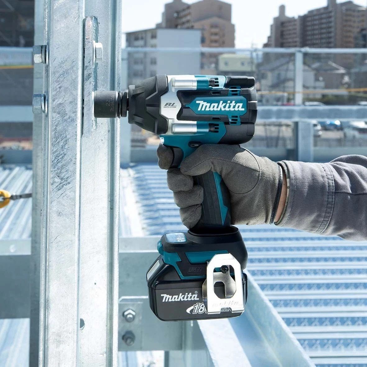 Makita DTW1001Z 18V LXT Brushless Cordless Impact Wrench Body Only New Boxed - Image 5
