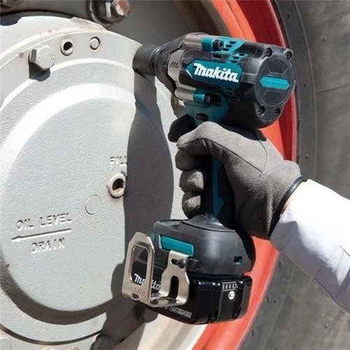 Makita DTW1001Z 18V LXT Brushless Cordless Impact Wrench Body Only New Boxed